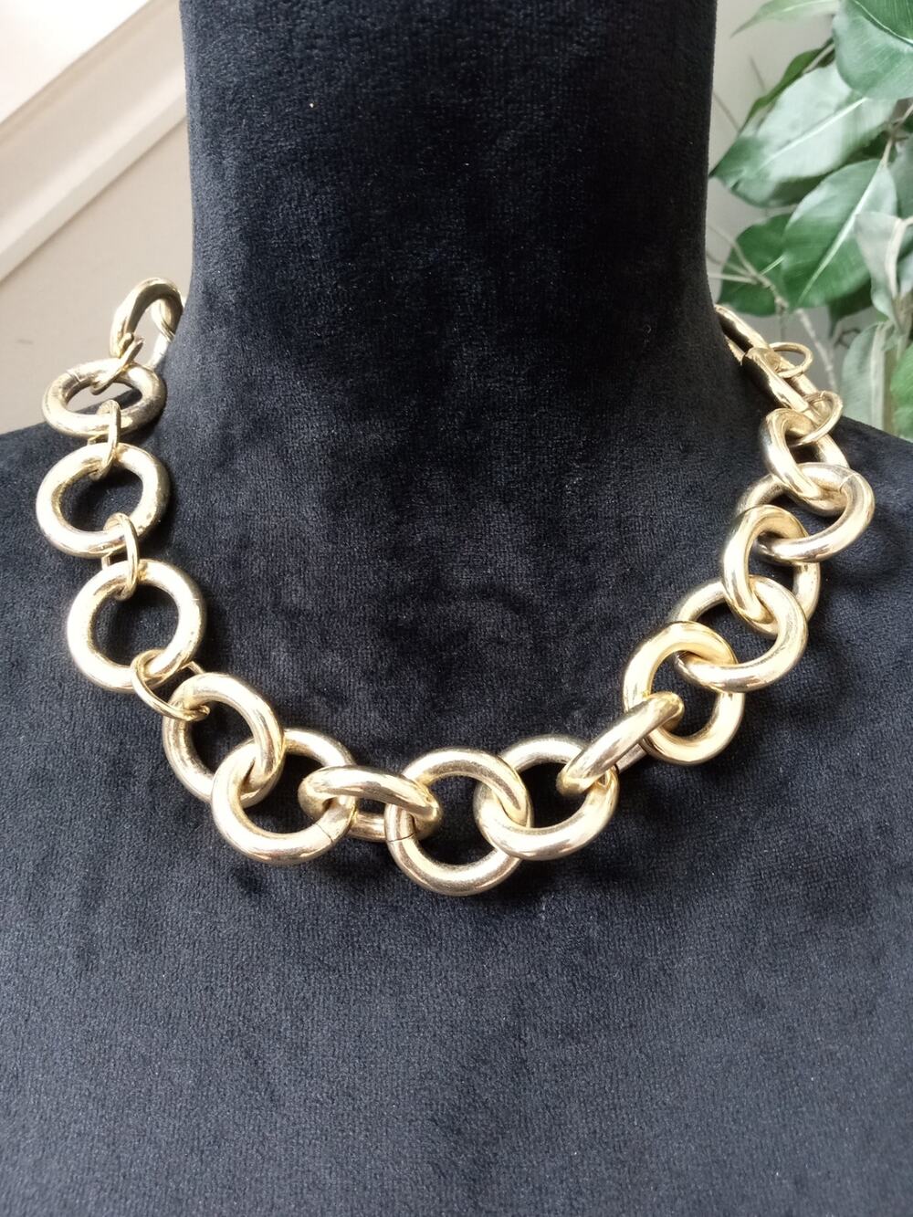 J Crew Gold Tone Chunky Link Chain Necklace Oversized Statement Modern Chic